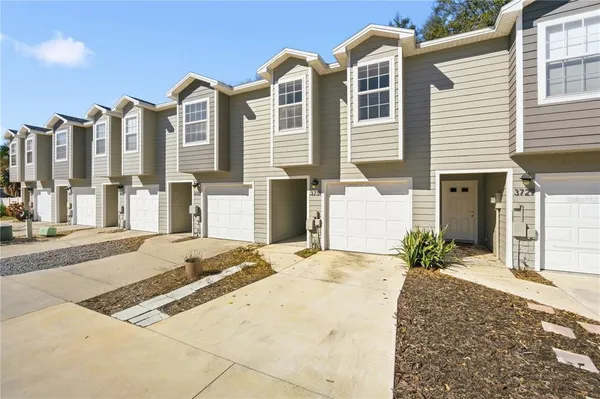 $2,600 | 3731 West Cass Street, Tampa, FL 33609