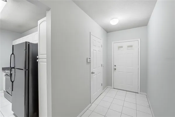 $2,600 | 3731 West Cass Street, Tampa, FL 33609