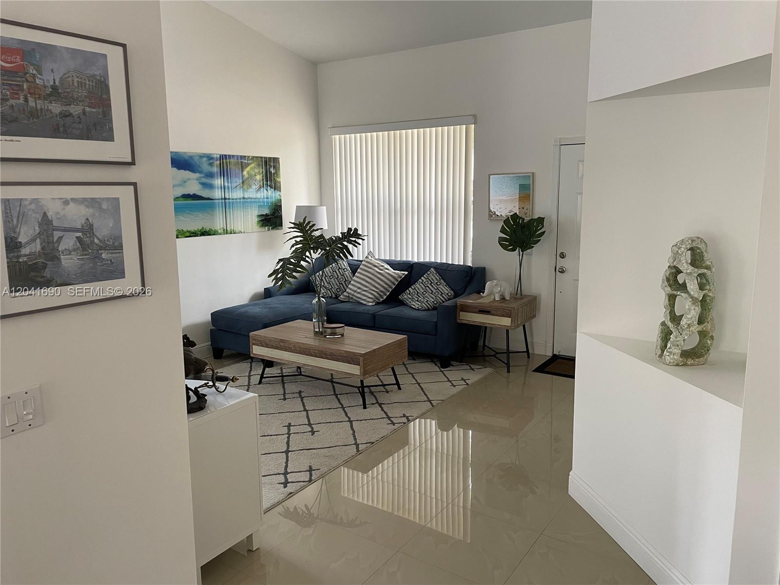 805 Falling Water Road Weston, FL 33326 - Photo 6 of 30