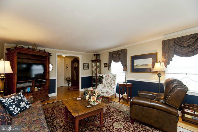60 Kinlock Road Inwood, WV 25428 - Photo 14 of 30 Family Room