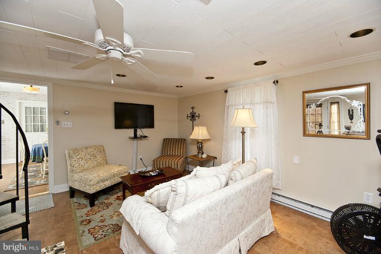 60 Kinlock Road Inwood, WV 25428 - Photo 7 of 30 Interior (General)