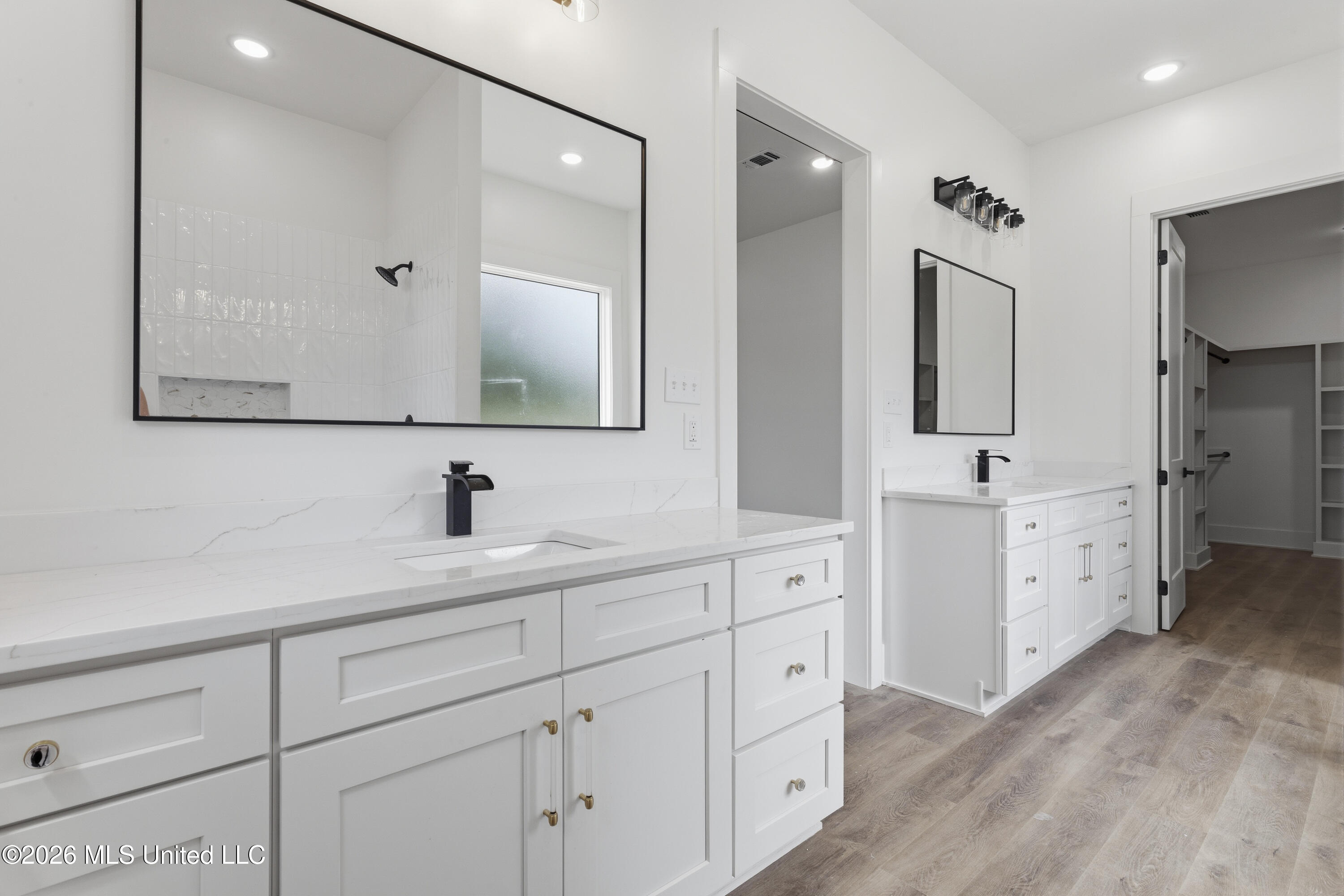 4180 Longleaf Lane Saucier, MS 39574 - Photo 8 of 51 00028