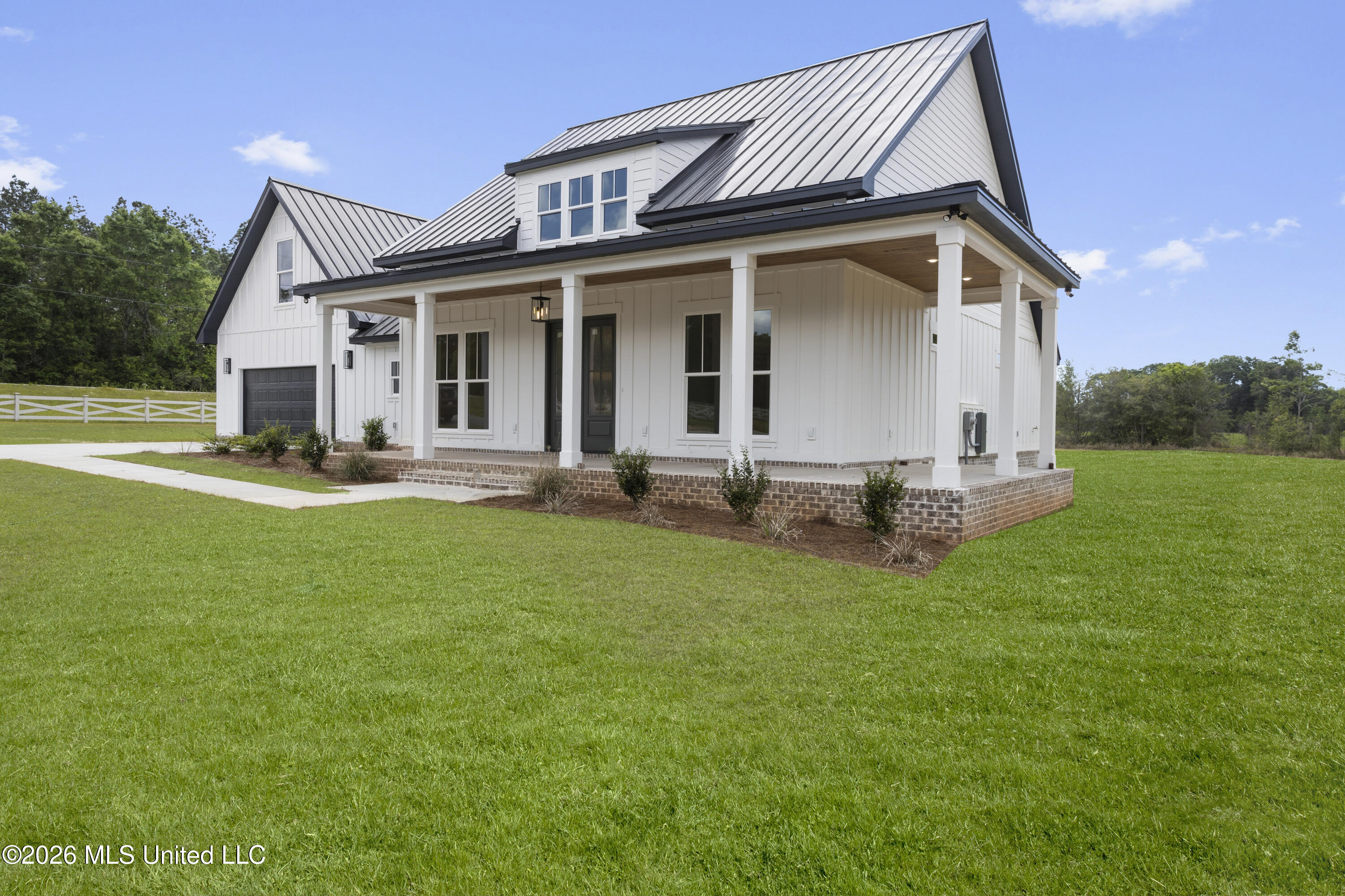 4180 Longleaf Lane Saucier, MS 39574 - Photo 9 of 51 00002