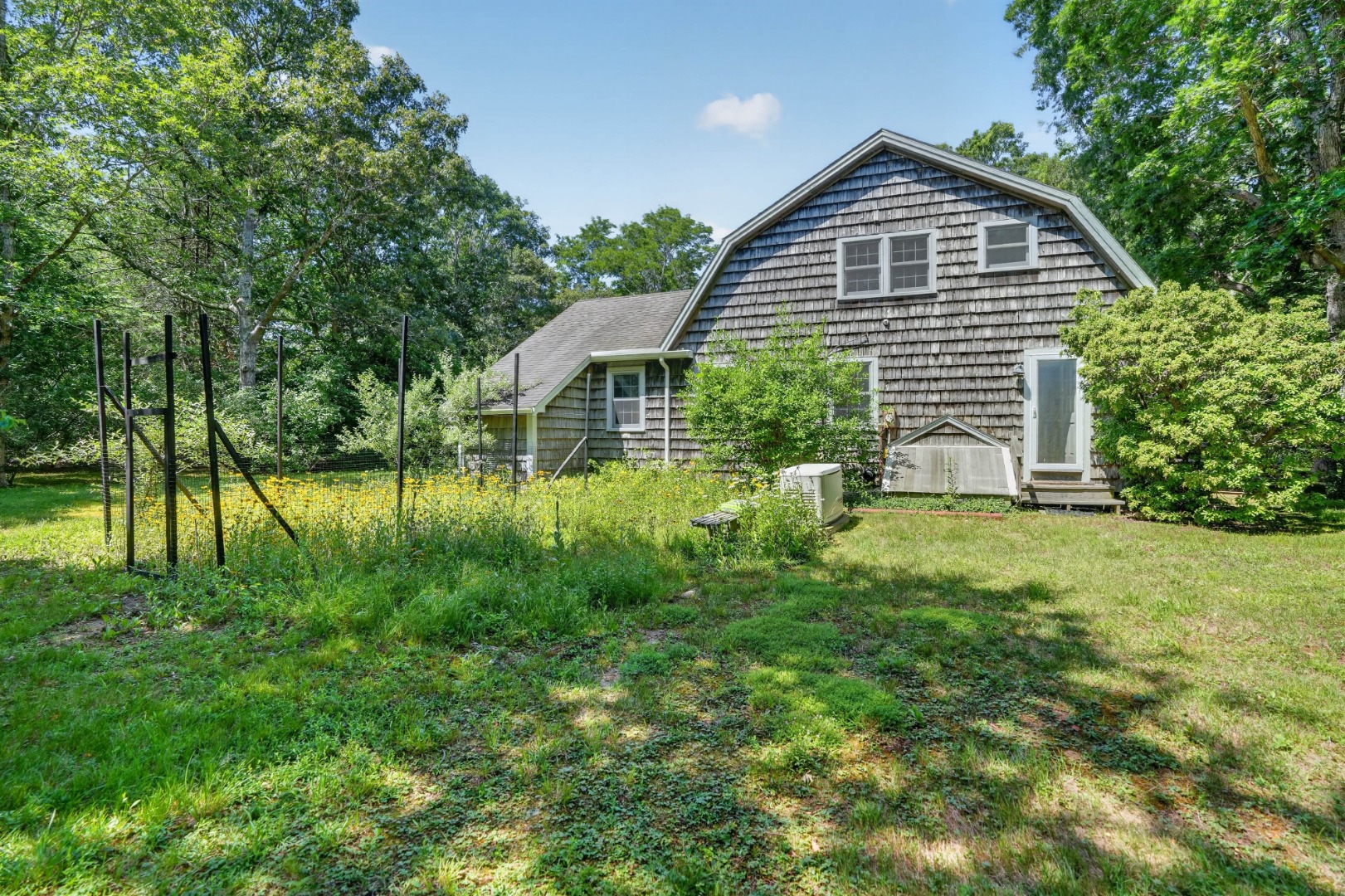 150 Field View Lane West Tisbury, MA 02568 - Photo 5 of 20 Front entry with stairs to second floor and 2 large spacious bedrooms