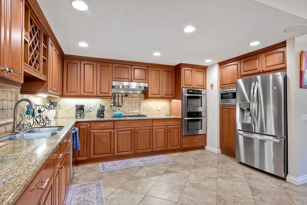 1871 Valencia Avenue Carlsbad, CA 92008 - Photo 11 of 41