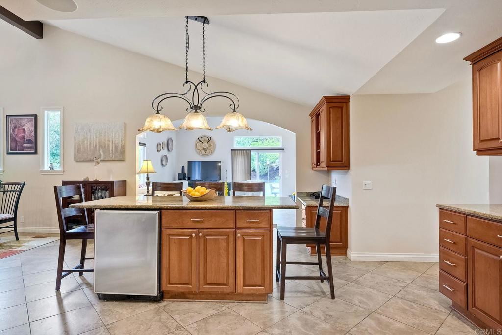 1871 Valencia Avenue Carlsbad, CA 92008 - Photo 13 of 41