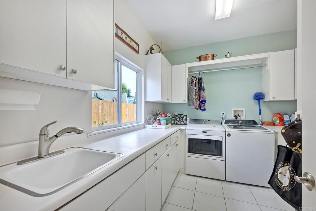 1871 Valencia Avenue Carlsbad, CA 92008 - Photo 17 of 41