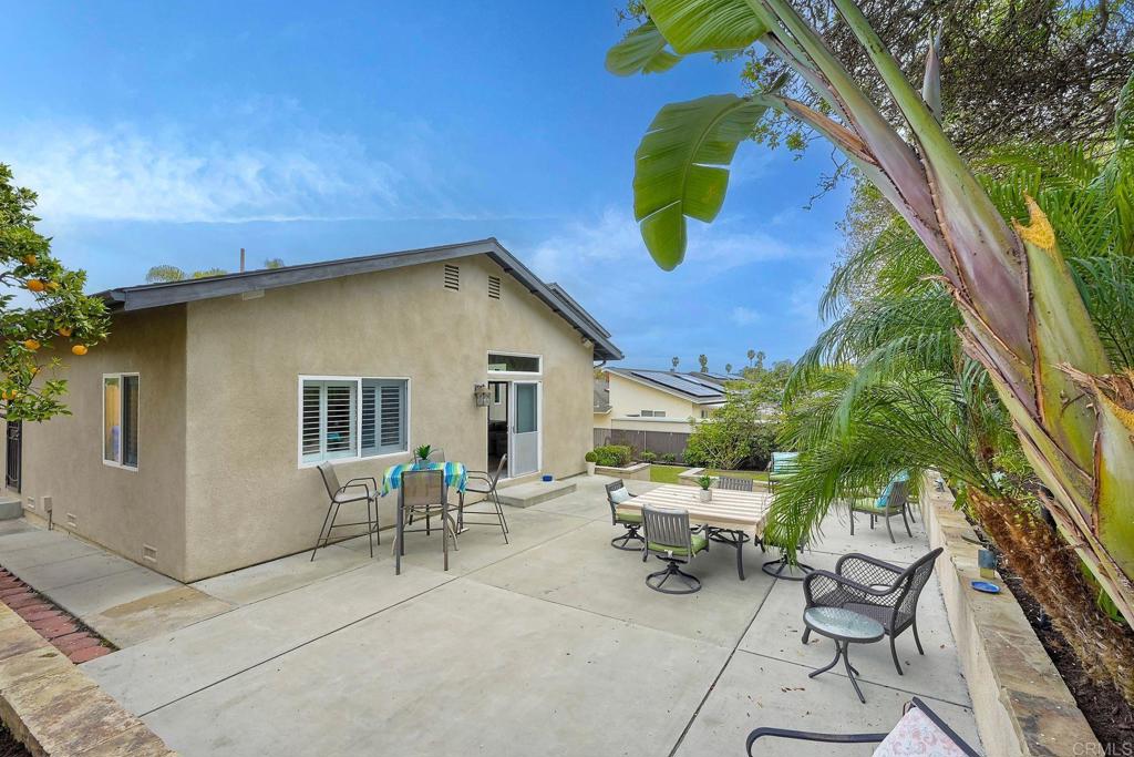 1871 Valencia Avenue Carlsbad, CA 92008 - Photo 37 of 41