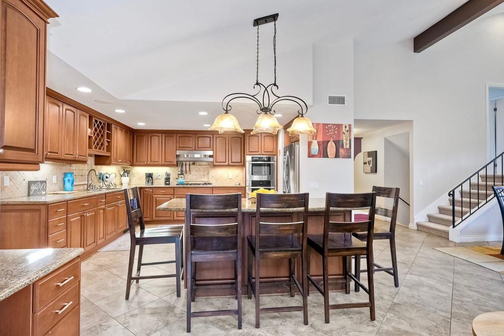 1871 Valencia Avenue Carlsbad, CA 92008 - Photo 10 of 41