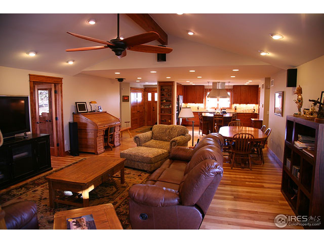 5974 St Vrain Road Longmont, CO 80503 - Photo 8 of 15 Gallery Image 8
