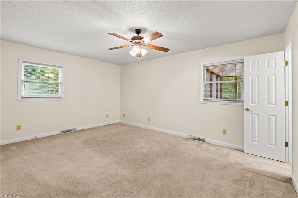 482 Motsinger Road Winston-Salem, NC 27107 - Photo 20 of 34