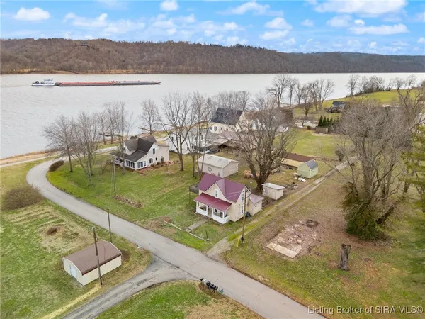 $285,000 | 124 Bell Street, Bethlehem, IN 47104