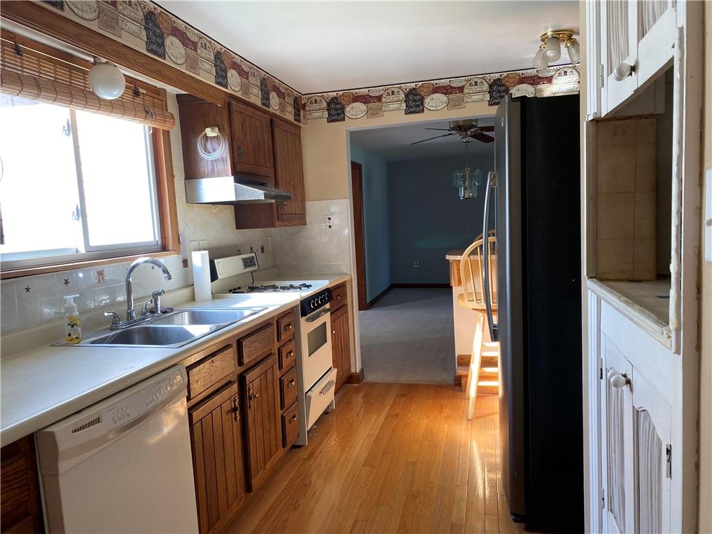 238 Donnell Road Lower Burrell, PA 15068 - Photo 5 of 22