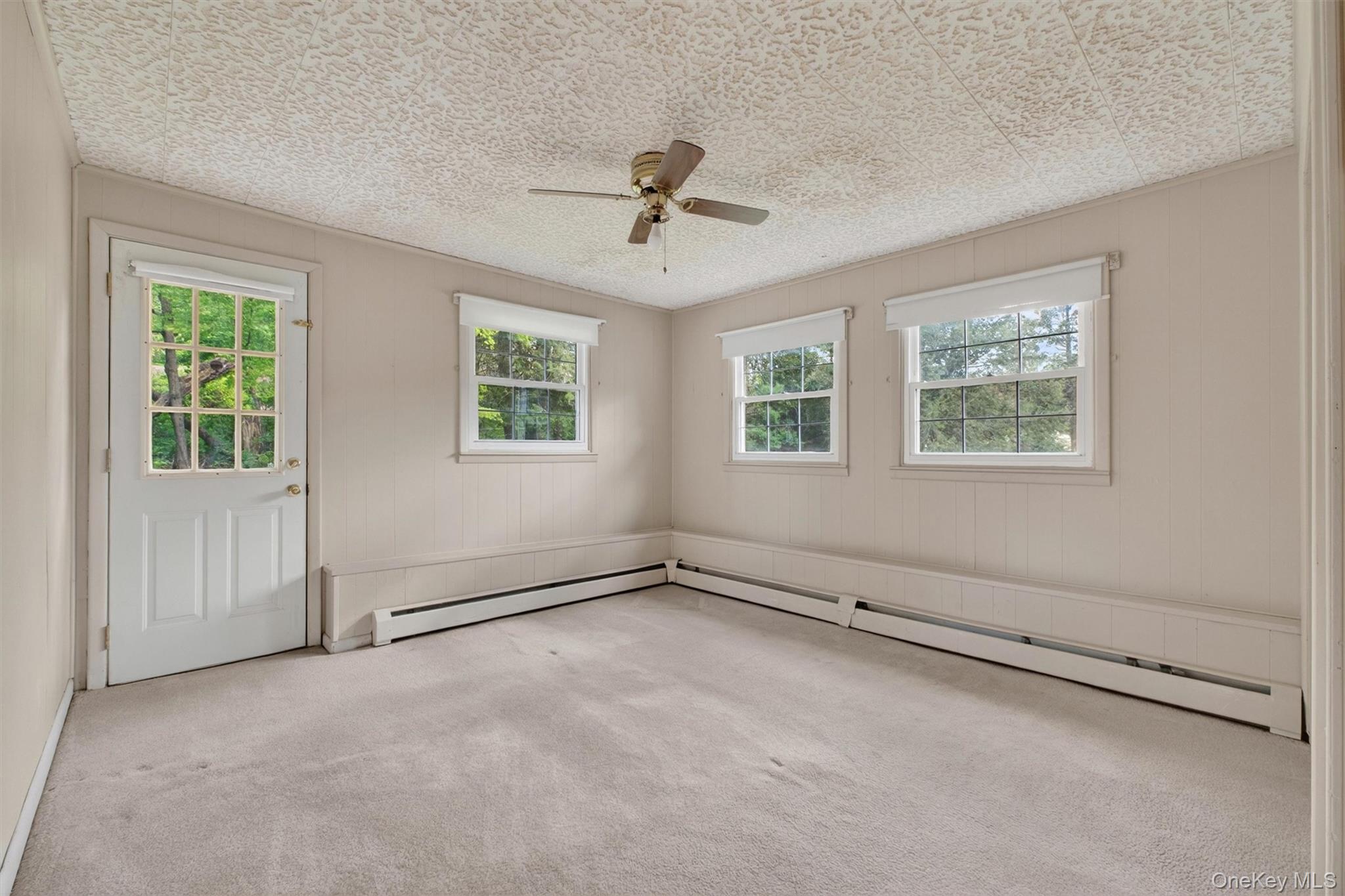 17 Holt Road Hyde Park, NY 12538 - Photo 21 of 44