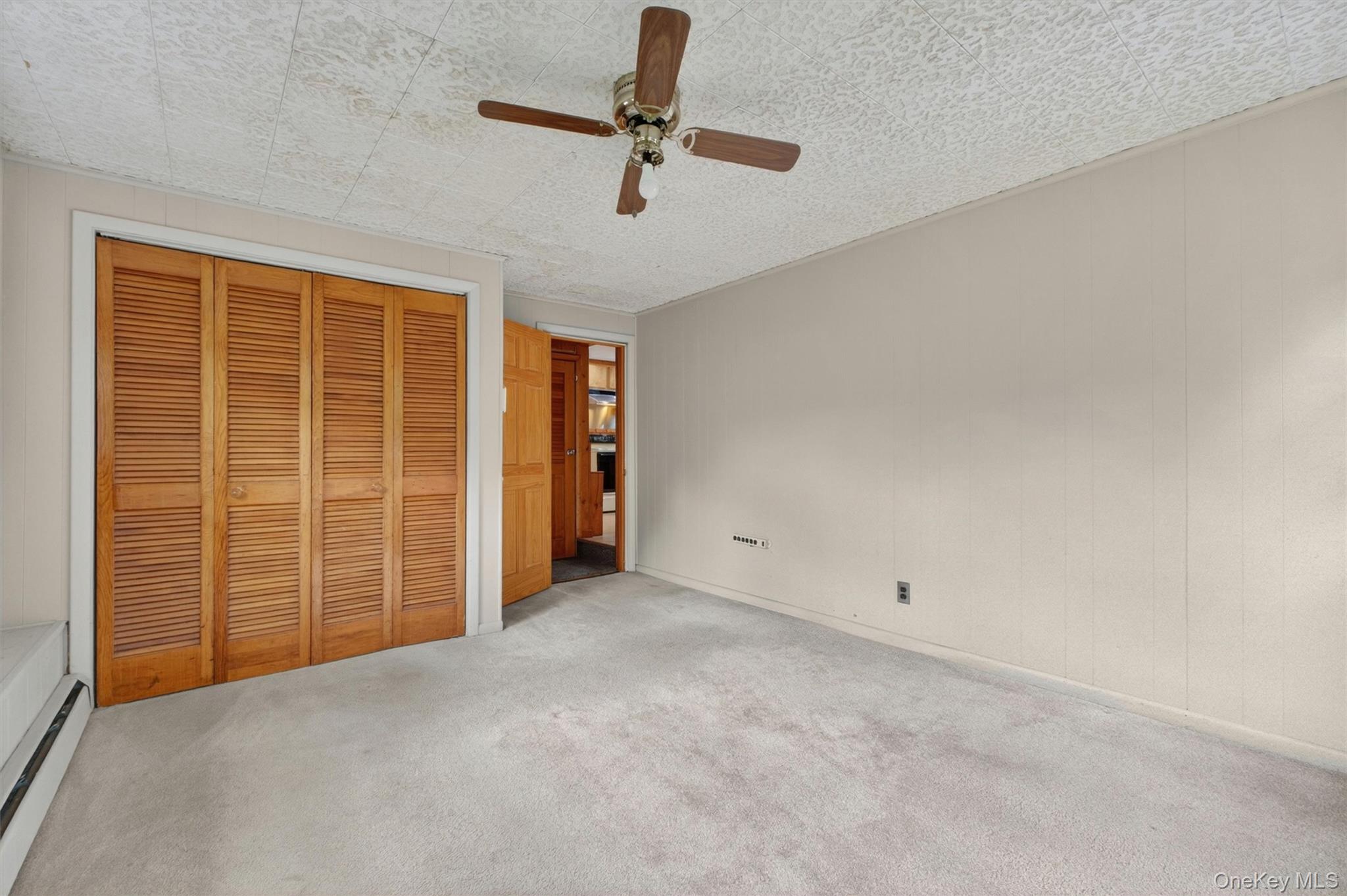 17 Holt Road Hyde Park, NY 12538 - Photo 23 of 44