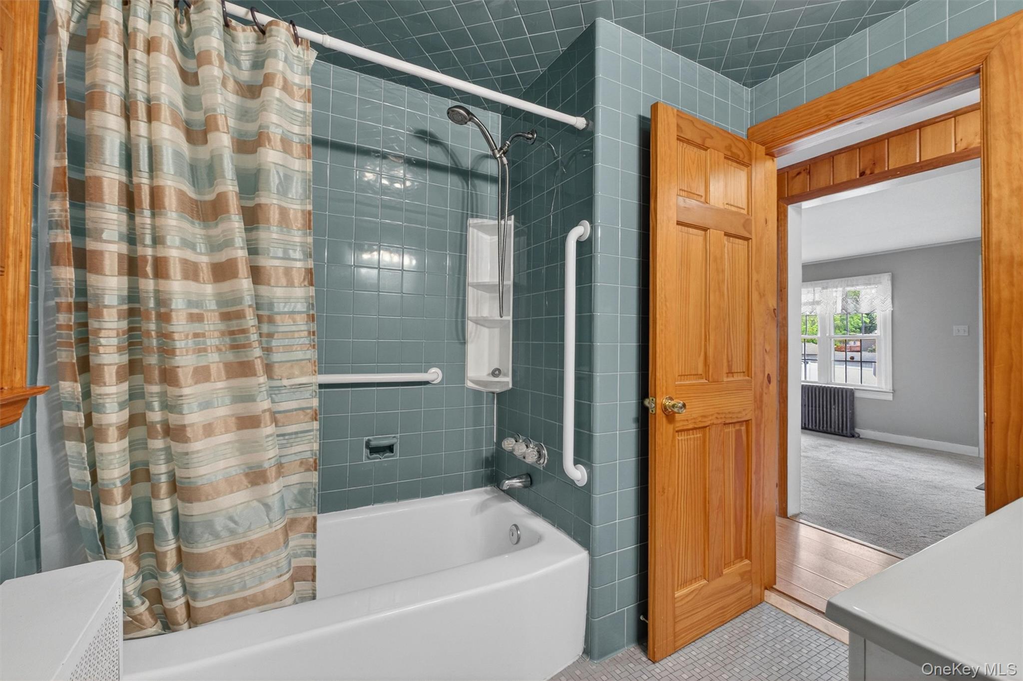 17 Holt Road Hyde Park, NY 12538 - Photo 24 of 44