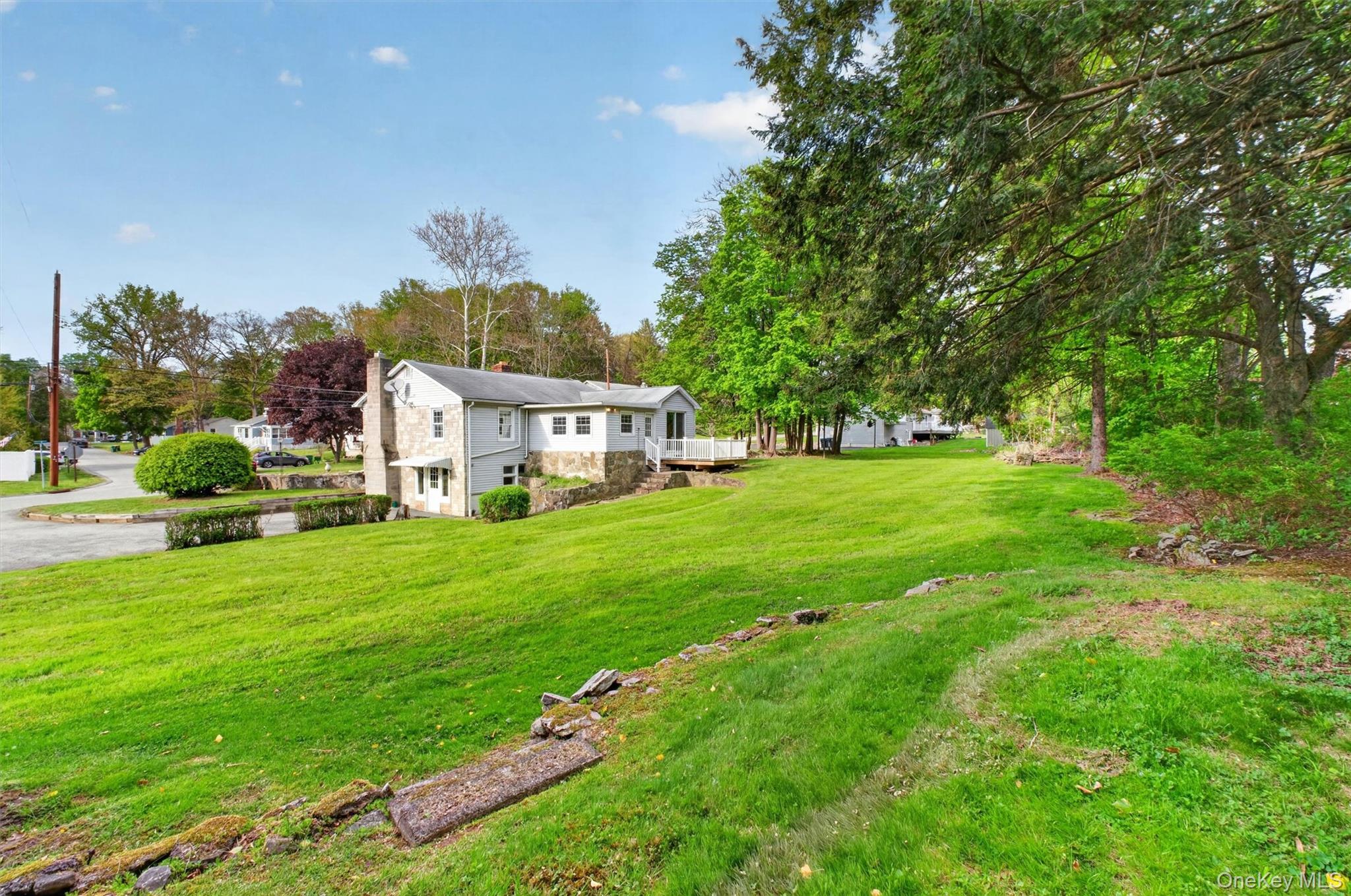 17 Holt Road Hyde Park, NY 12538 - Photo 41 of 44