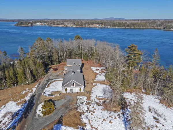 $1,350,000 | 84 Mosely Point Lane, Lamoine, ME 04605