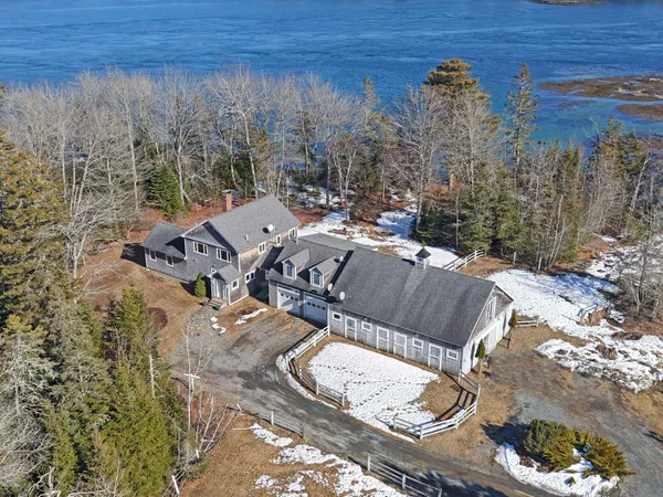 $1,350,000 | 84 Mosely Point Lane, Lamoine, ME 04605