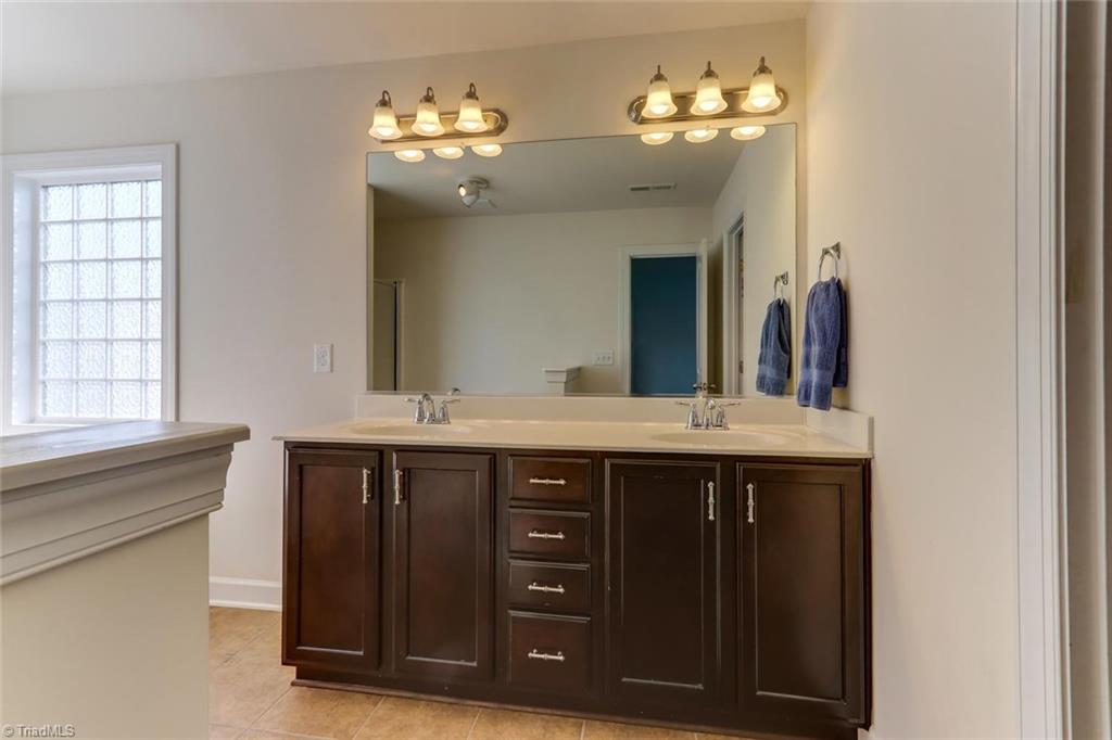 5404 Broadleaf Road Summerfield, NC 27358 - Photo 16 of 30 Gallery Image 16