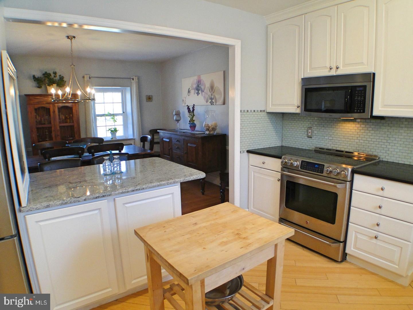 10925 Ellicott Road Philadelphia, PA 19154 - Photo 8 of 25 Kitchen