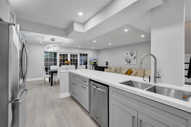 $430,000 | 3301 Raleigh Street, Unit 4B, Hollywood, FL 33021