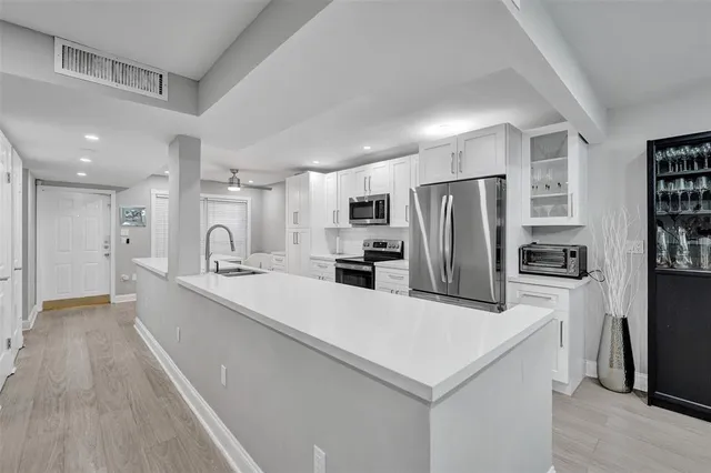 $430,000 | 3301 Raleigh Street, Unit 4B, Hollywood, FL 33021