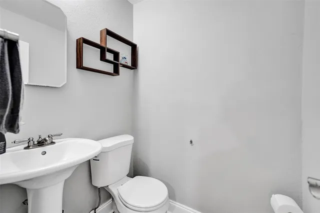 $430,000 | 3301 Raleigh Street, Unit 4B, Hollywood, FL 33021