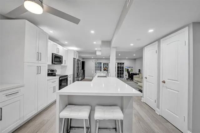 $430,000 | 3301 Raleigh Street, Unit 4B, Hollywood, FL 33021