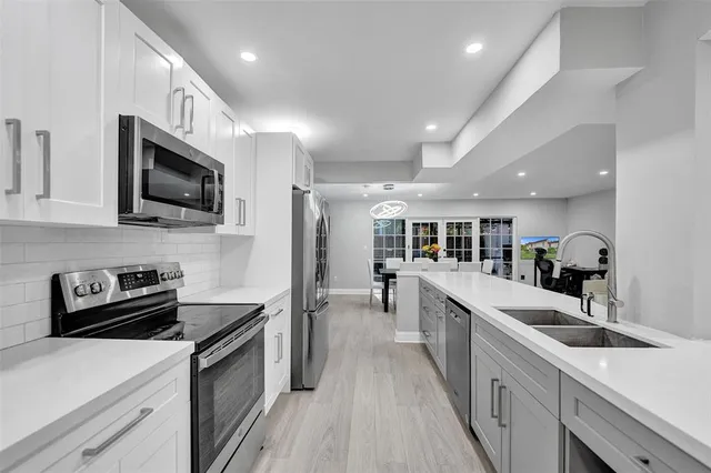 $430,000 | 3301 Raleigh Street, Unit 4B, Hollywood, FL 33021