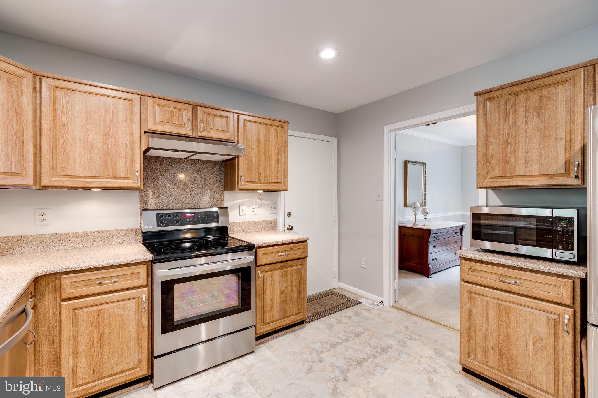 7314 Scarborough Street Springfield, VA 22153 - Photo 18 of 76