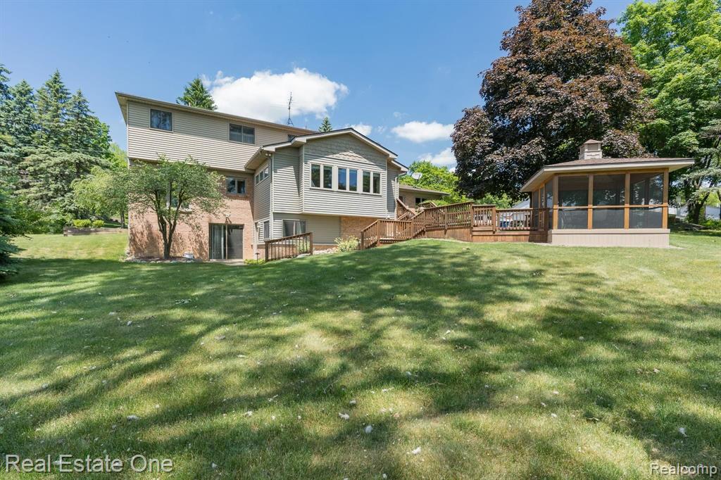 781 Dutton Road Rochester Hills, MI 48306 - Photo 28 of 33