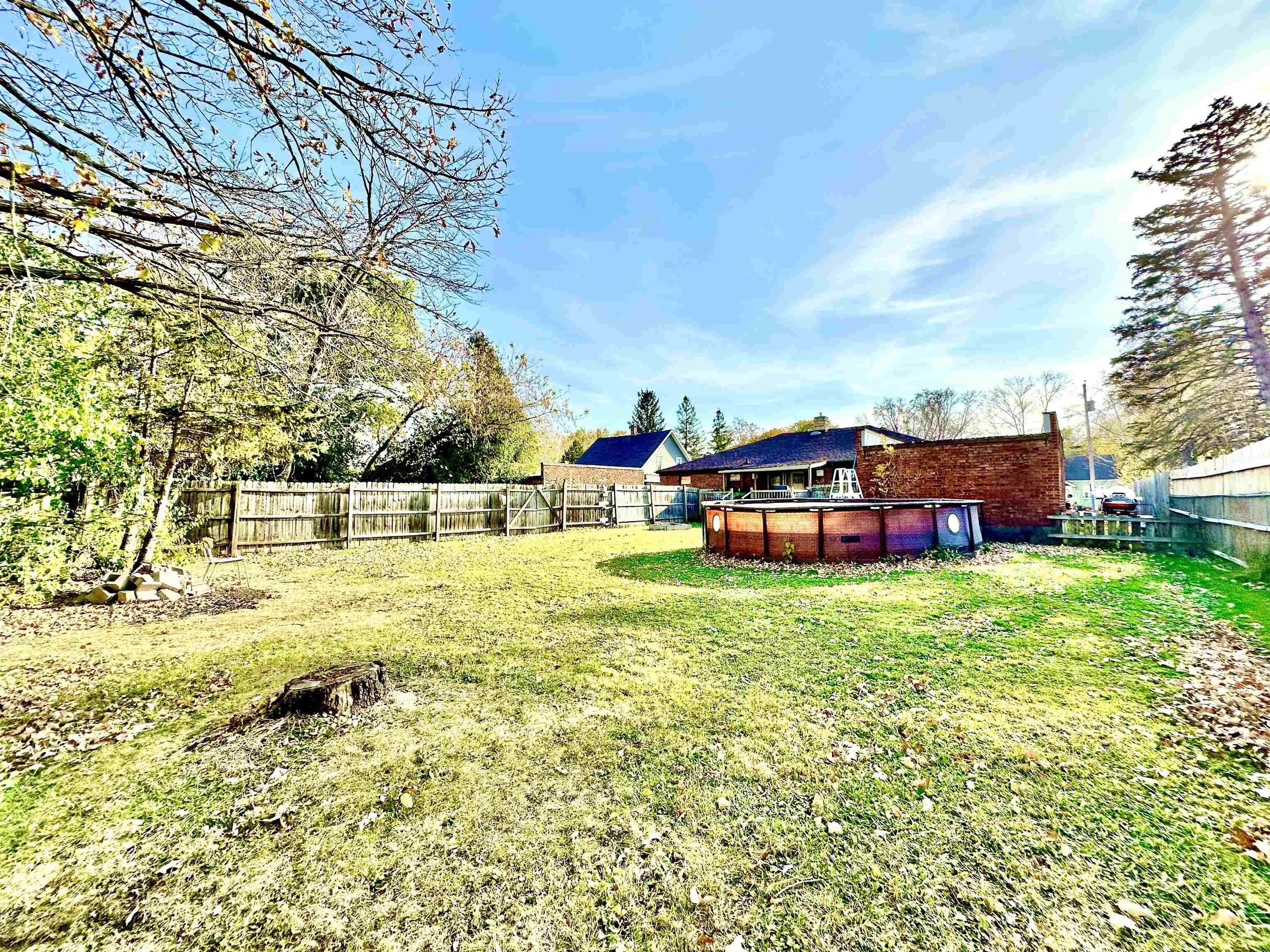 1269 Garland Street Allouez, WI 54301 - Photo 4 of 26