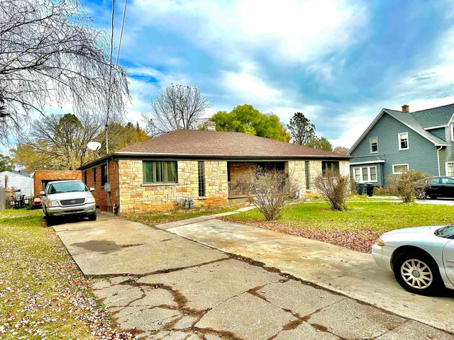 $329,900 | 1269 Garland Street, Allouez, WI 54301