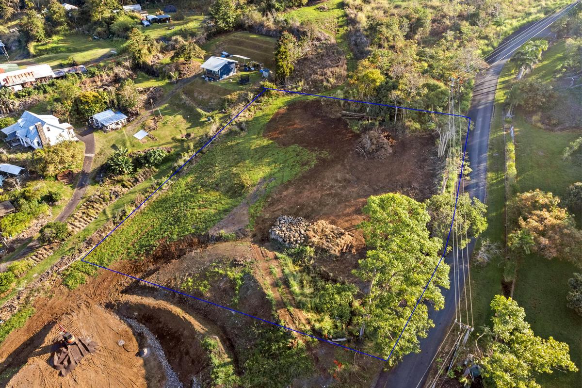 76-1015 Lot 2-a-2 Waiono Ranch Road Holualoa, HI 96725 - Photo 21 of 28 a view of a garden with flowers