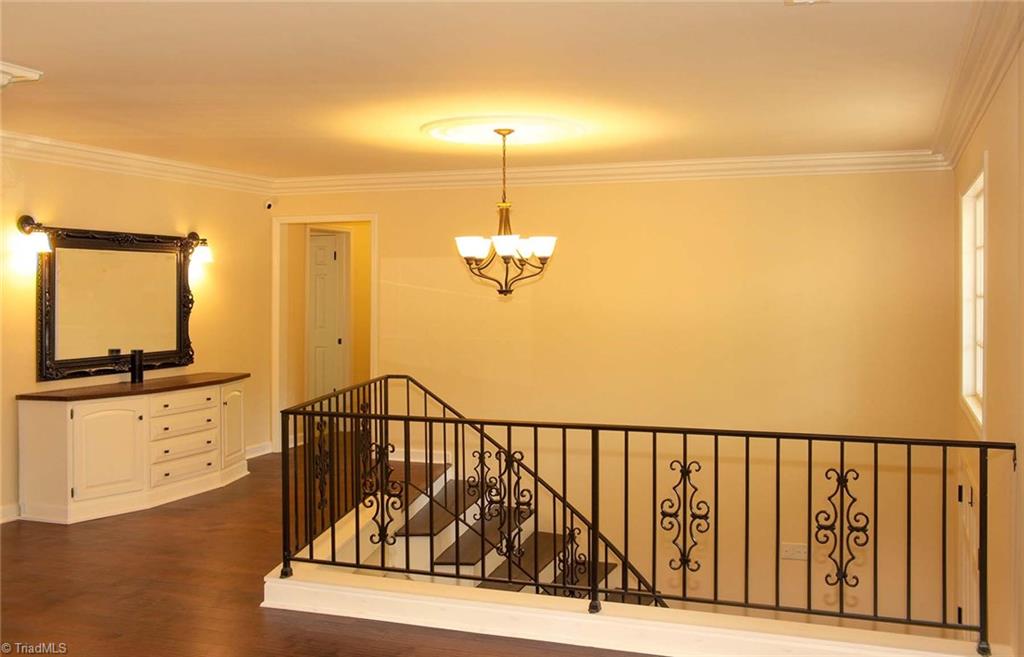 2824 Montclair Road Winston-Salem, NC 27106 - Photo 8 of 30 Gallery Image 8