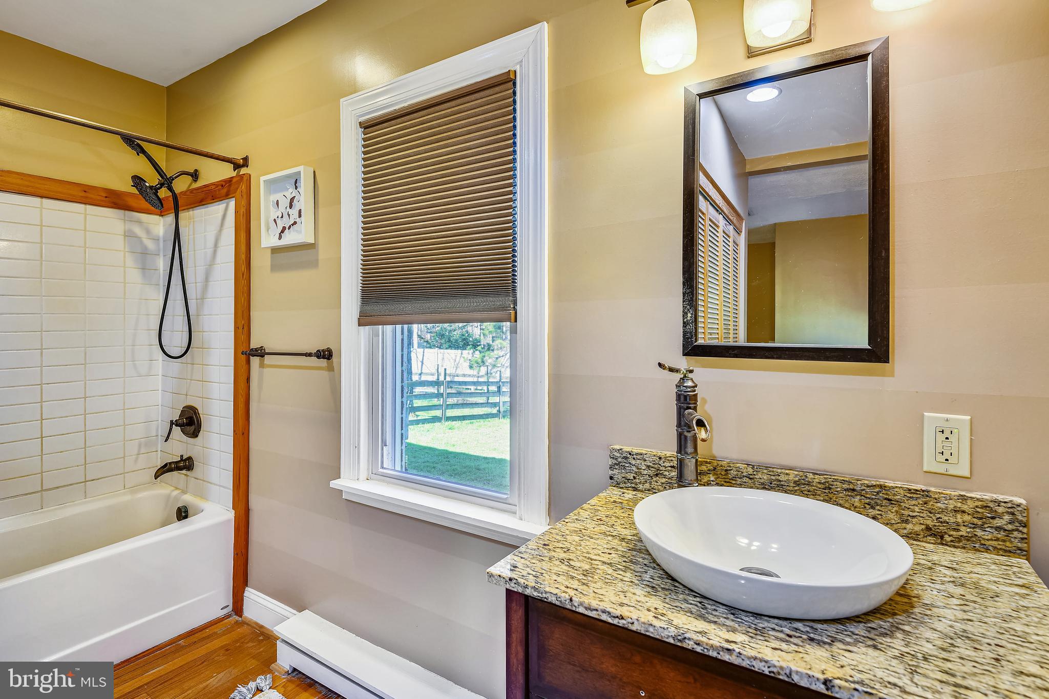 845 Broadwater Road Churchton, MD 20733 - Photo 19 of 48 Nicely Appointed En-Suite Bath