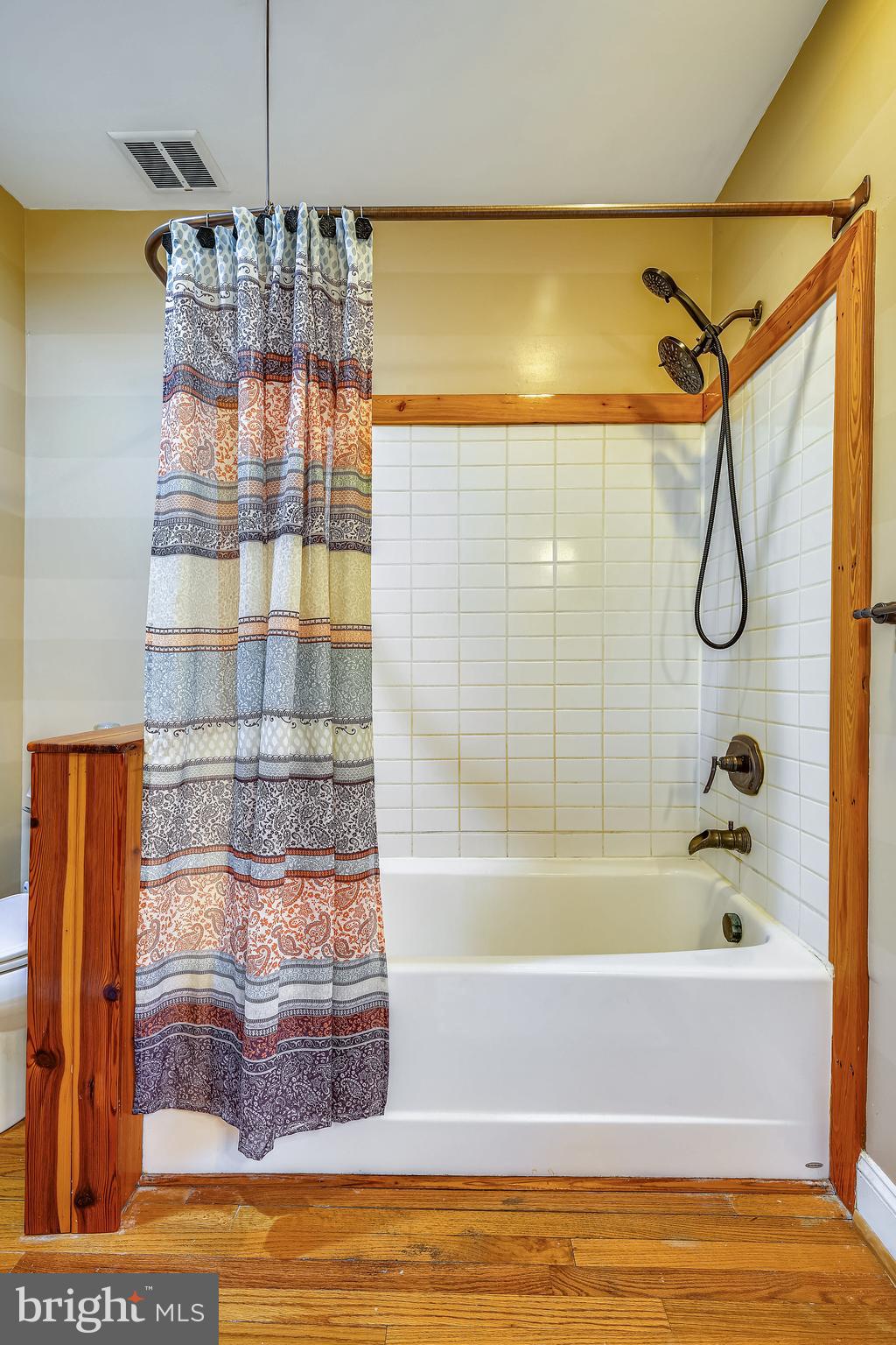 845 Broadwater Road Churchton, MD 20733 - Photo 20 of 48 Deep Soaker Tub