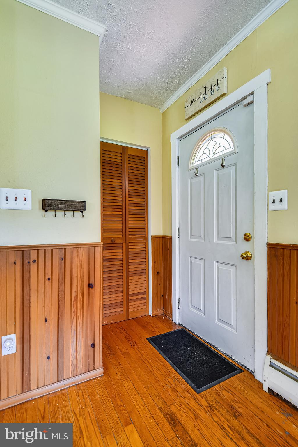 845 Broadwater Road Churchton, MD 20733 - Photo 3 of 48 Warm Wood Features