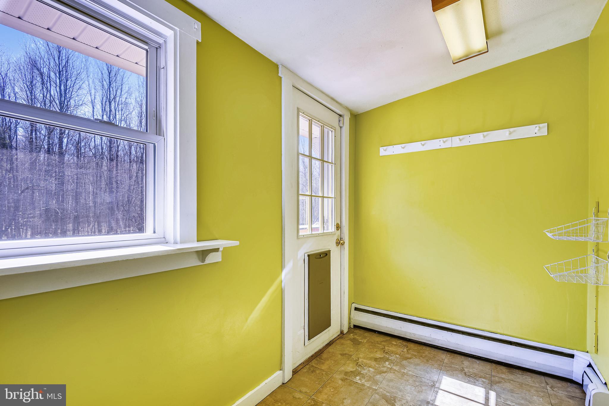 845 Broadwater Road Churchton, MD 20733 - Photo 29 of 48 Large Laundry Area/Mud Room