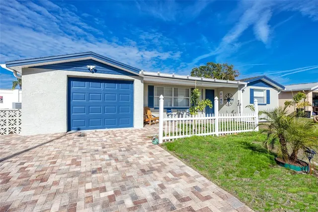 $2,300 | 5315 Sparrow Drive, Holiday, FL 34690
