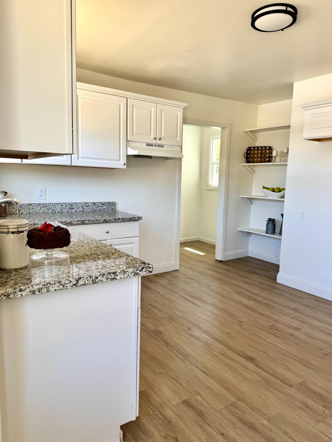 2225 North Sutter Street Stockton, CA 95204 - Photo 9 of 22