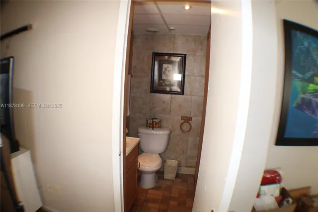 a bathroom with a toilet