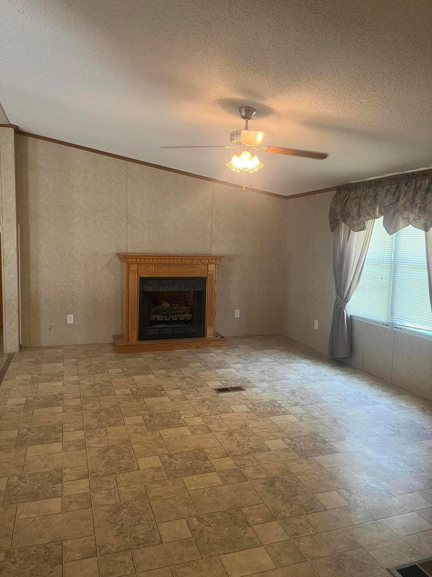 136 Pleasant Way Jasper, AL 35501 - Photo 6 of 12 Gallery Image 6