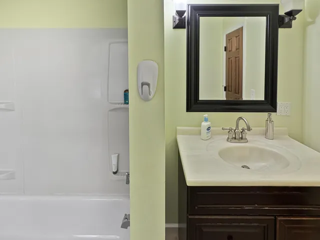 $4,695 | 4407 Curve Avenue, Edina, MN 55424