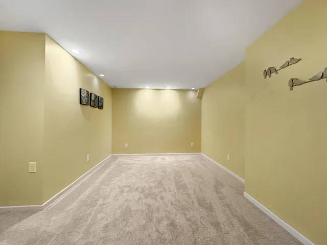 $4,695 | 4407 Curve Avenue, Edina, MN 55424