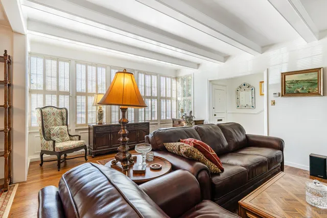 a view of a livingroom and dining room