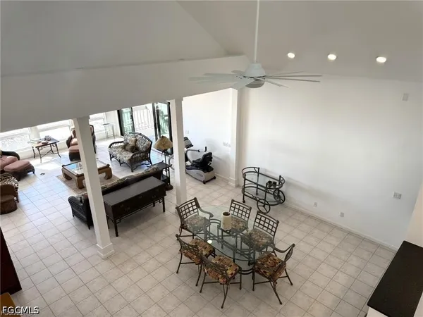 $1,850,000 | 484 Gulf Bend Drive, Captiva, FL 33924