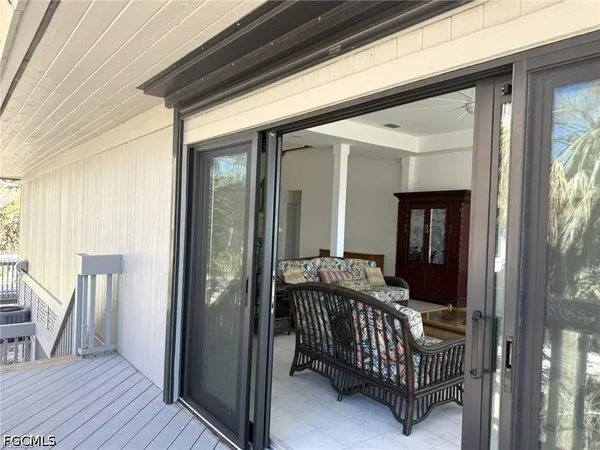 $1,850,000 | 484 Gulf Bend Drive, Captiva, FL 33924