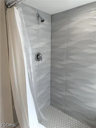 $1,850,000 | 484 Gulf Bend Drive, Captiva, FL 33924